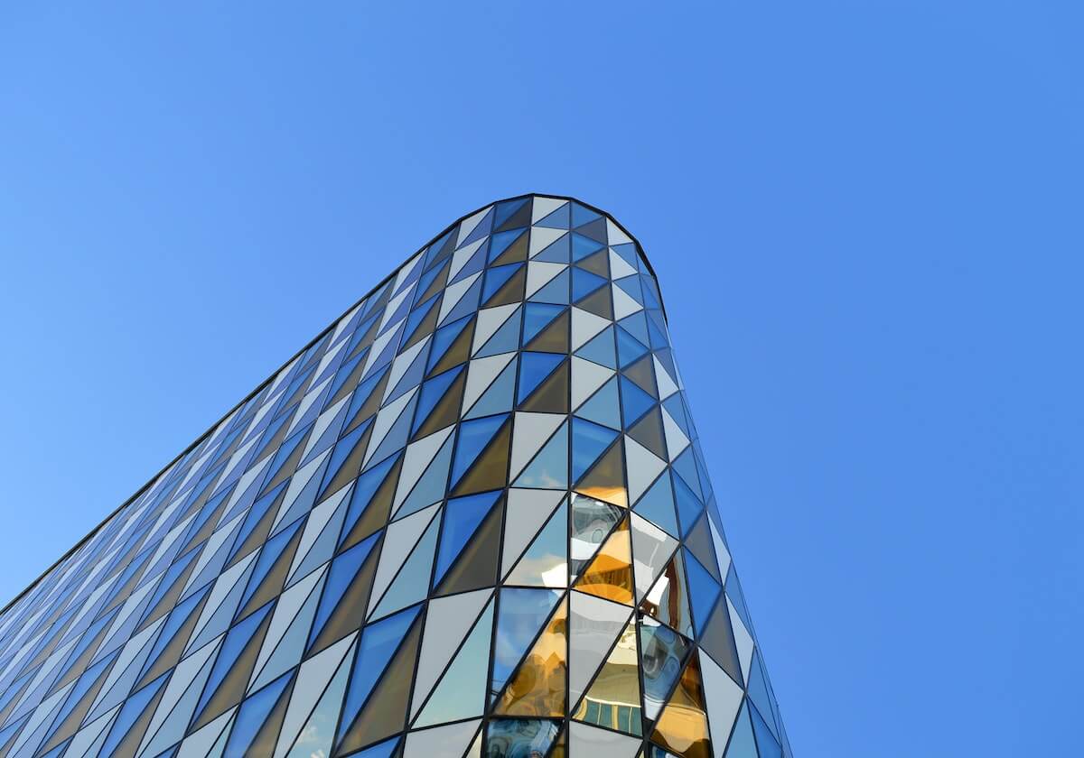 华体会入口-马上评｜F1上海站，“速度与激情”远不止赛道内